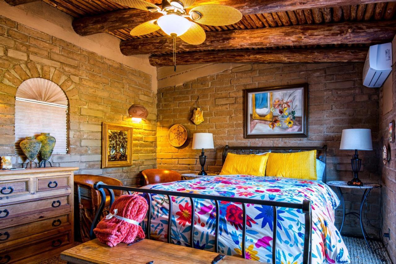 Casa Tierra Adobe Bed & Breakfast Avra Exterior photo