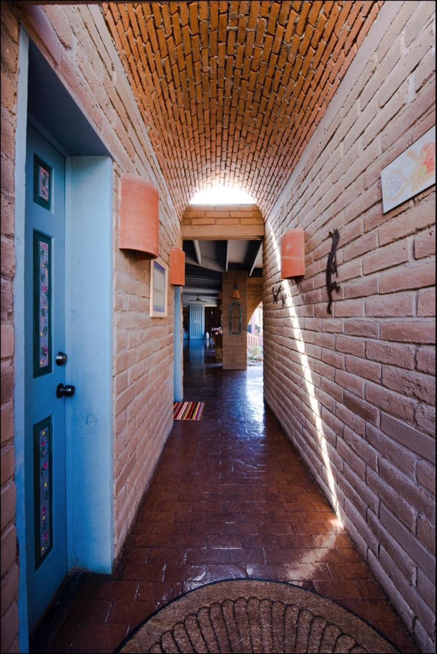 Casa Tierra Adobe Bed & Breakfast Avra Exterior photo