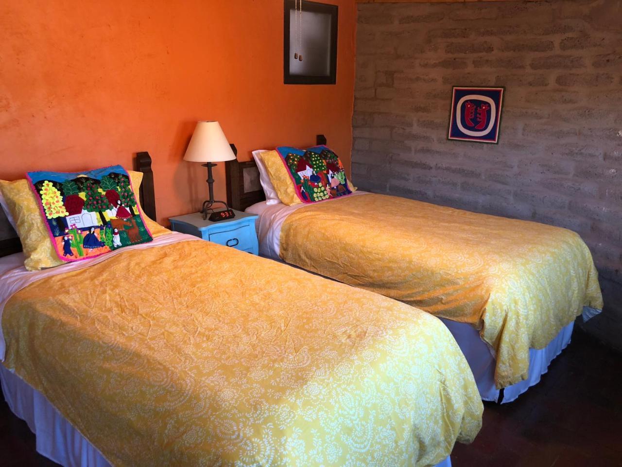 Casa Tierra Adobe Bed & Breakfast Avra Exterior photo